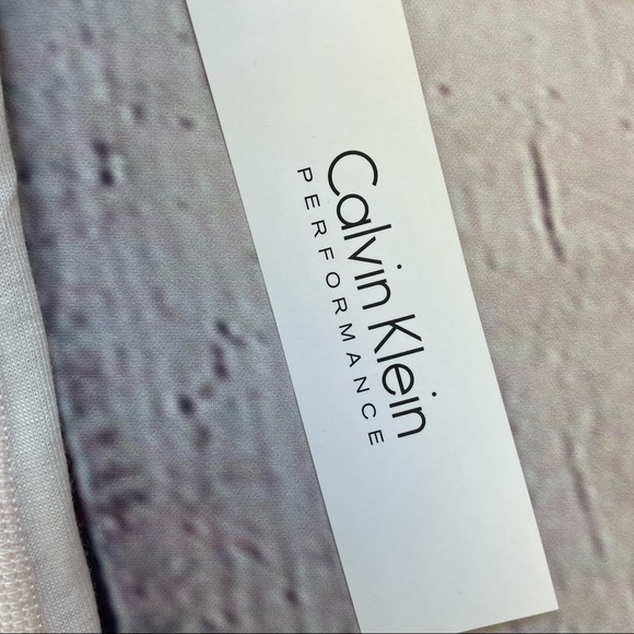 Calvin Klein Performance Lightweight Tank Top Woman’s Size XL Pastel Peach NWT - Picture 5 of 8